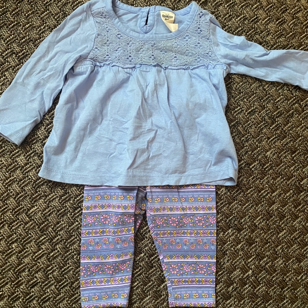 Carter’s Outfits - Picture 3 of 6